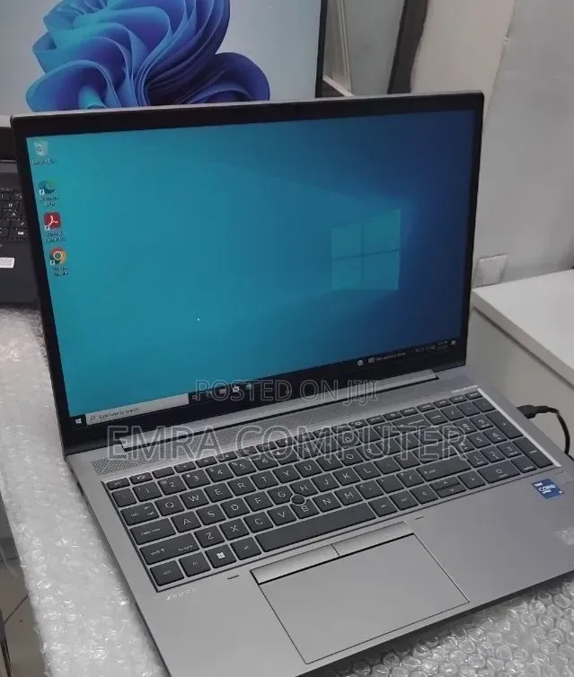 New Laptop HP 16GB Intel Core i7 SSD 512GB