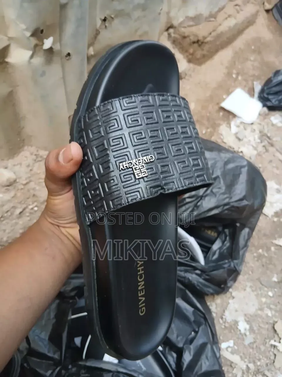 ምርጥ ጫማዎች  አሉ የምጡ ይግዙ Luxury Slippers Shoes