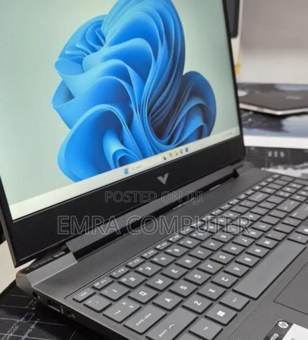 New Laptop HP 16GB Intel Core i7 SSD 512GB