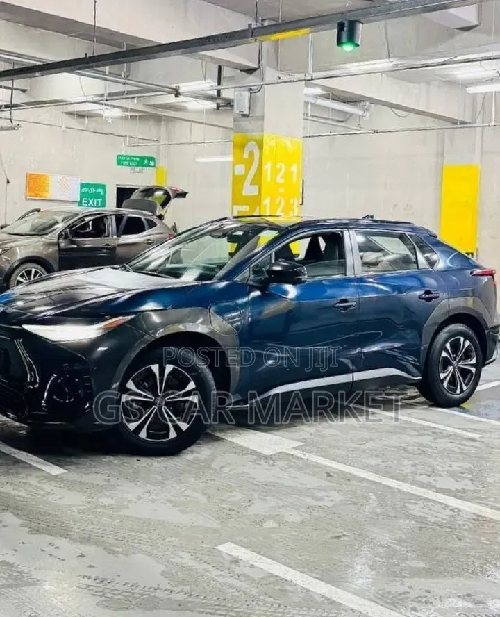 Toyota bZ4X 71.4 kWh FWD 2022 Teal