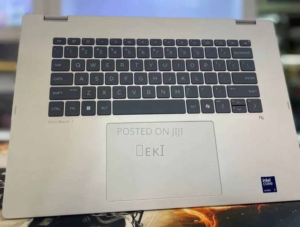 New Laptop HP OmniBook 7 16" 16GB Intel Core Ultra 7 SSD 512GB