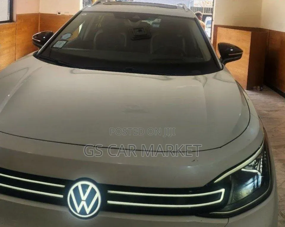 Volkswagen ID.6 2024 White