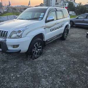 Toyota Land Cruiser Prado 2007 White