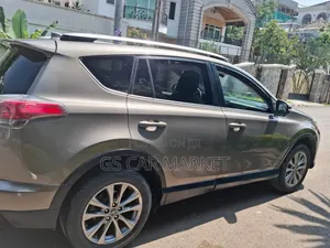 Toyota RAV4 2016 Gray