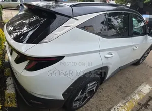Hyundai Tucson 2021 White