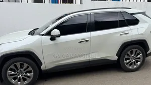Toyota RAV4 2021 Ivory