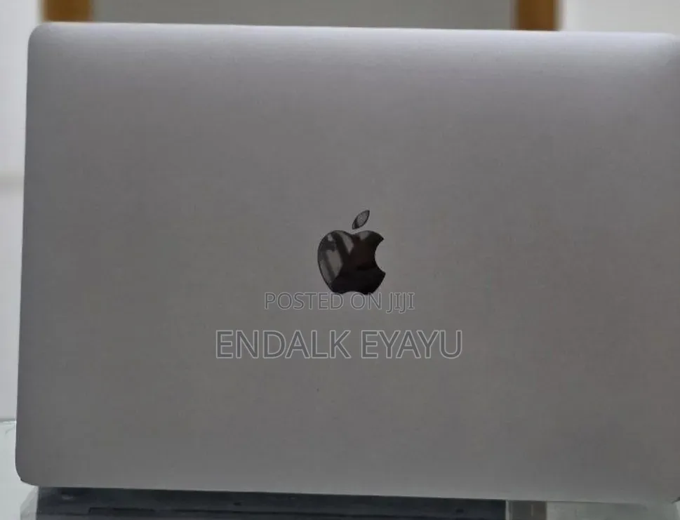 New Laptop Apple MacBook Air 2020 M1 8GB Apple M1 SSD 256GB