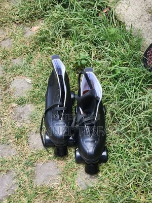 Black Quad Roller Skates