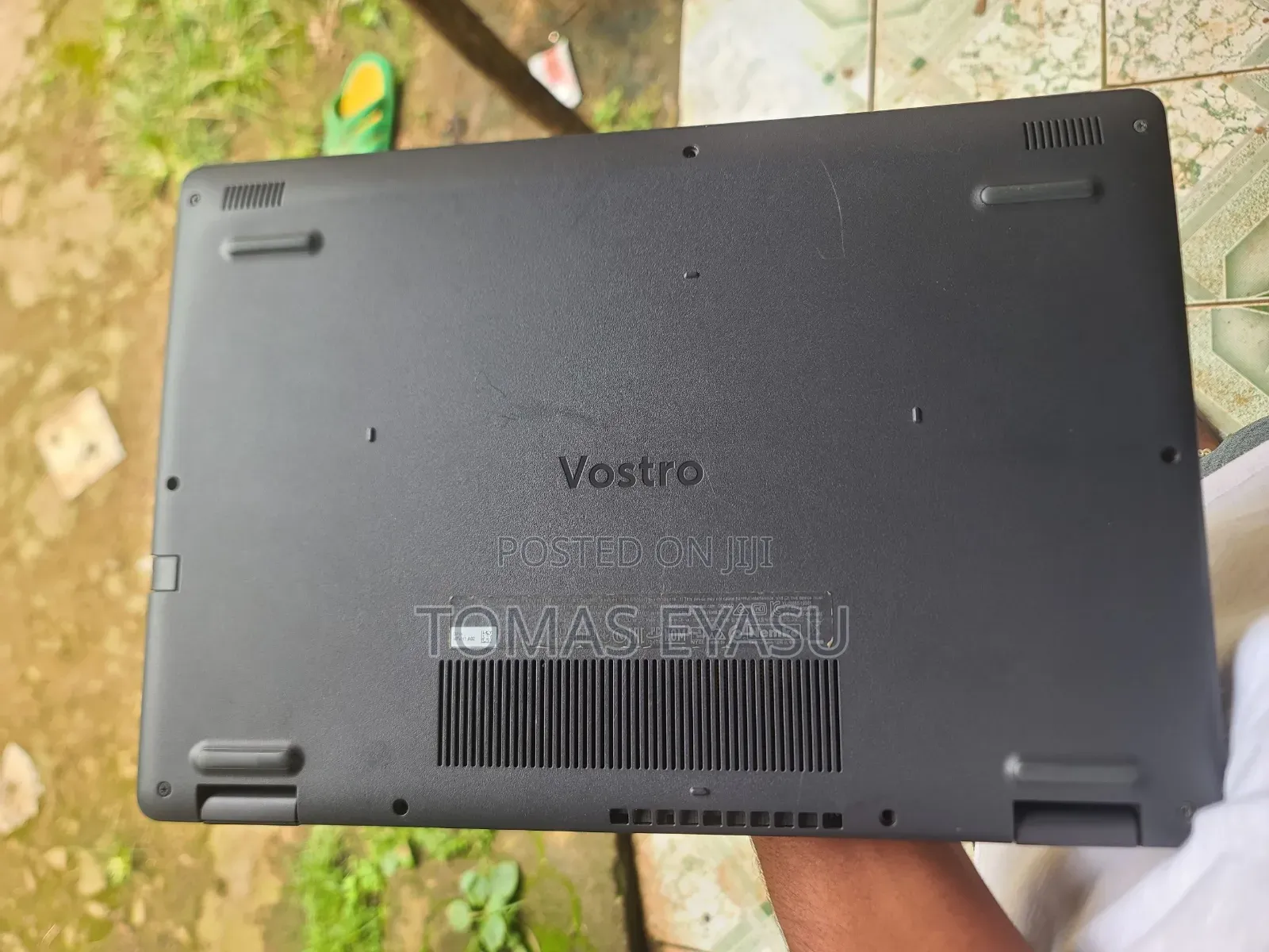 Laptop Dell Vostro 15 3000 8GB Intel Core i5 SSD 1T