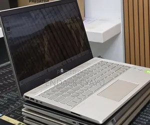 New Laptop HP Pavilion 14 8GB Intel Core i5 SSD 512GB