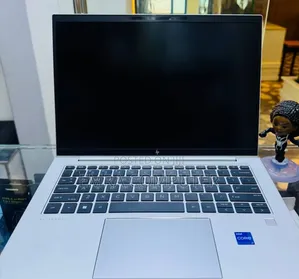 New Laptop HP EliteBook 840 10 16GB Intel Core i7 SSD 512GB