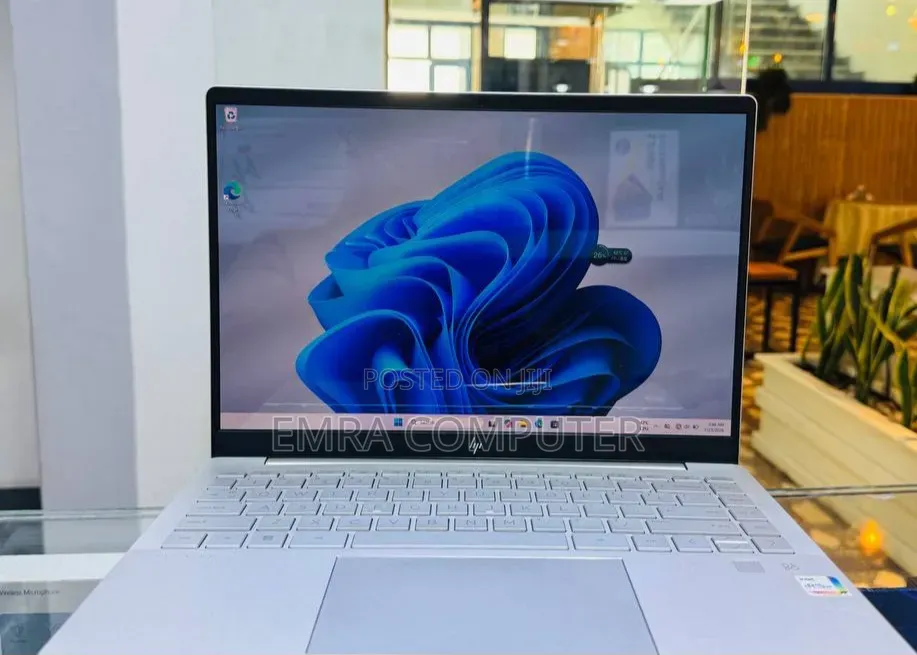 New Laptop HP 16GB Intel Core i7 SSD 1T