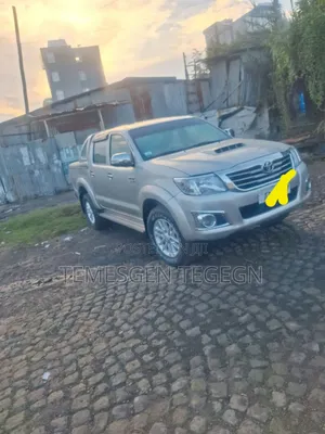 Toyota Hilux 2014
