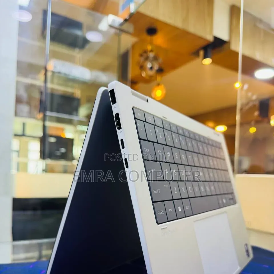 New Laptop HP 16GB Intel Core Ultra 7 SSD 1T