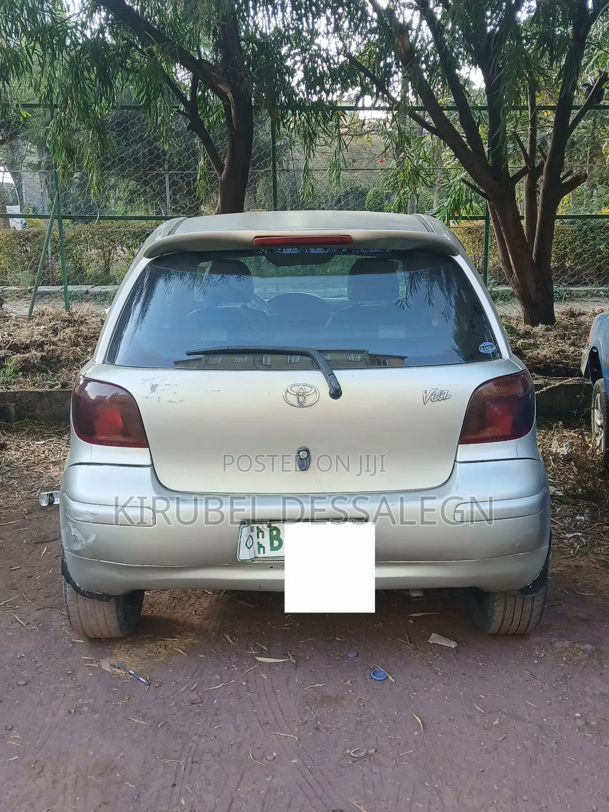 Toyota Vitz 2002 Beige