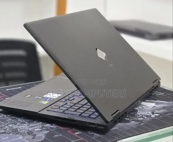 New Laptop HP Omen 16 16GB Intel Core i7 SSD 512GB