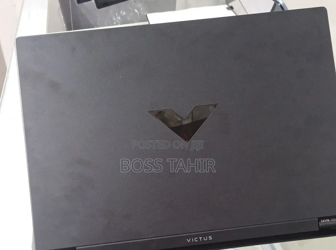 New Laptop HP Victus 15 16GB Intel Core i7 SSD 512GB