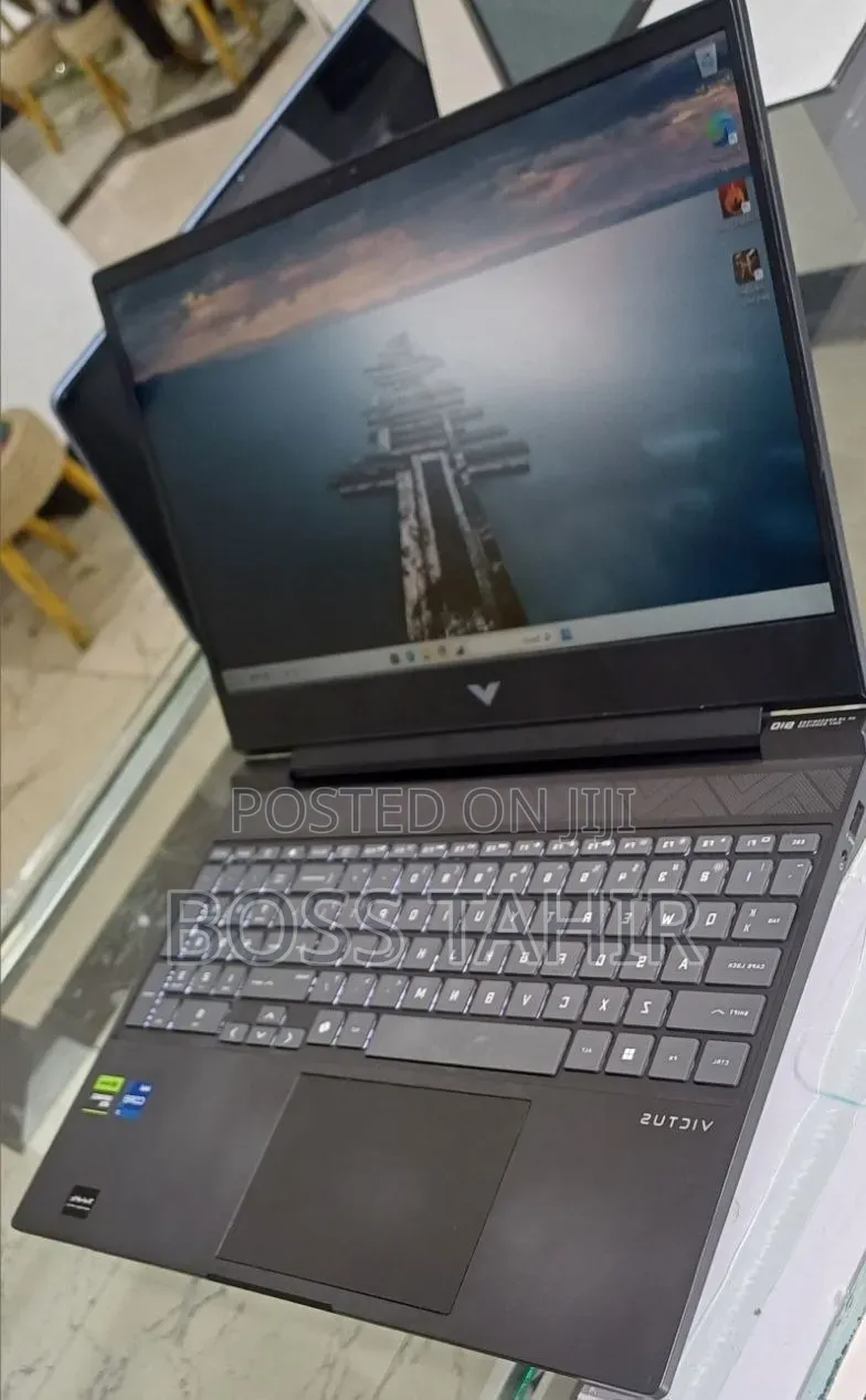 New Laptop HP Victus 15 16GB Intel Core i7 SSD 512GB