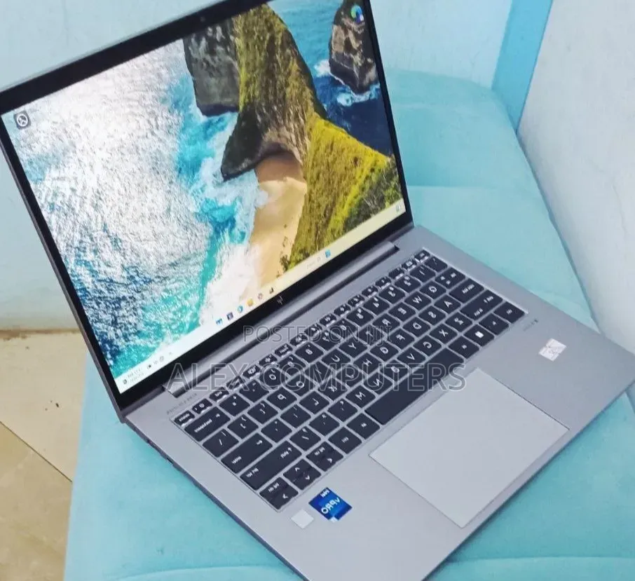 New Laptop HP ZBook 14 16GB Intel Core i7 SSD 512GB