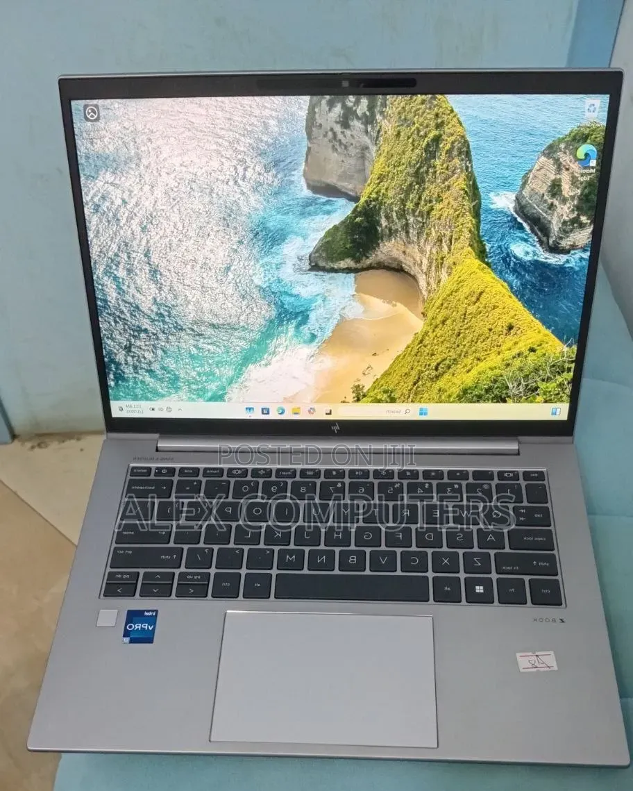 New Laptop HP ZBook 14 16GB Intel Core i7 SSD 512GB