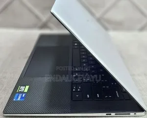 New Laptop Dell XPS 15 16GB Intel Core i7 SSD 512GB