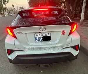 Toyota C-HR 2022 White