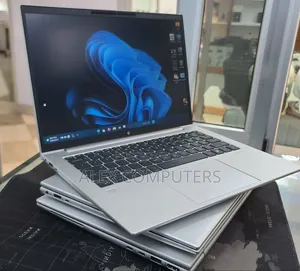 New Laptop HP EliteBook 840 G10 16GB Intel Core i7 SSD 512GB