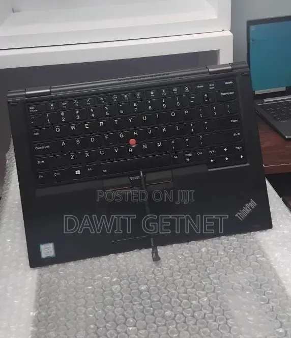 New Laptop Lenovo ThinkPad Yoga 8GB Intel Core i5 SSD 256GB