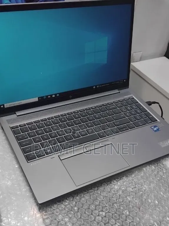 New Laptop HP ZBook 14 16GB Intel Core i7 SSD 512GB
