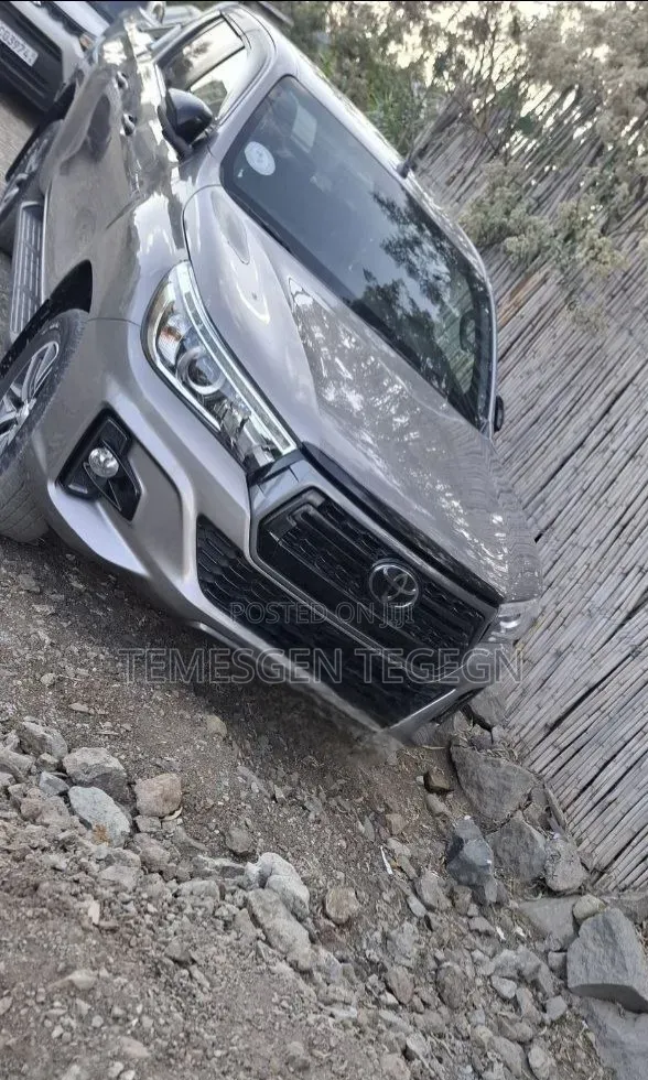 Toyota Hilux 2020