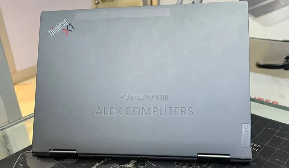 New Laptop Lenovo ThinkPad X1 Yoga 16GB Intel Core i7 SSD 512GB