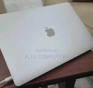 New Laptop Apple MacBook 16GB Apple M1 Pro SSD 256GB
