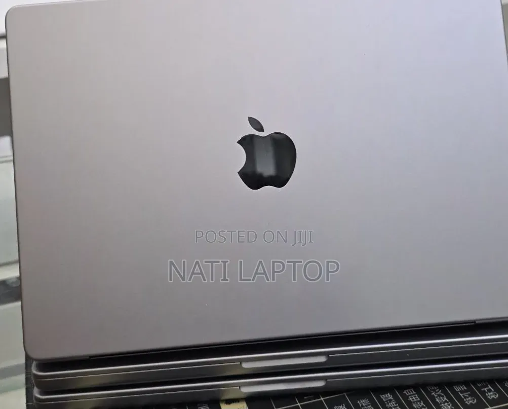 New Laptop Apple MacBook Pro 2021 M1 32GB Apple M1 Pro SSD 512GB