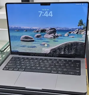 New Laptop Apple MacBook Pro 2021 M1 32GB Apple M1 Pro SSD 512GB