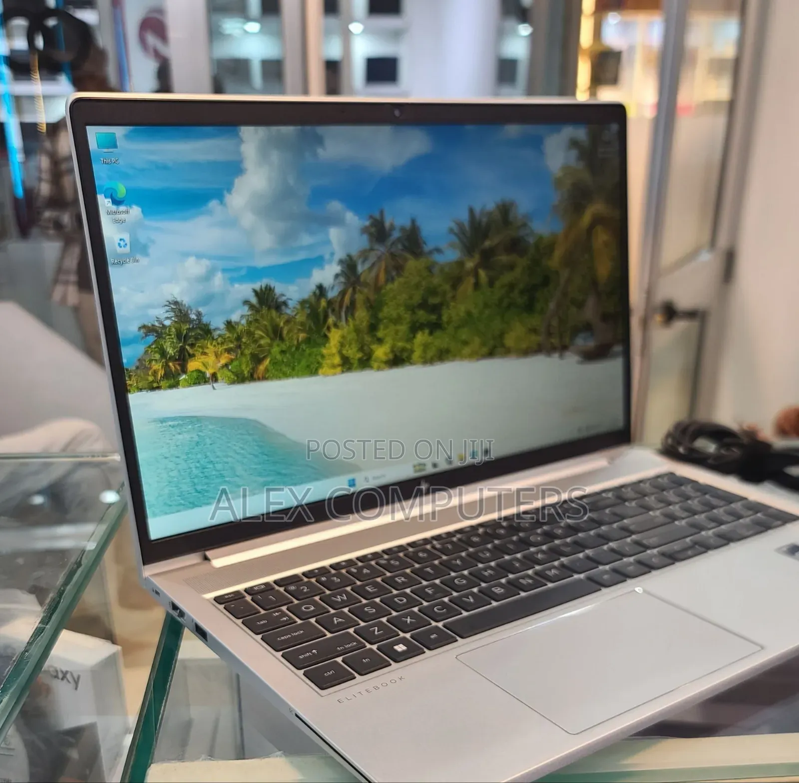 New Laptop HP EliteBook 645 G9 16GB Intel Core i5 SSD 512GB