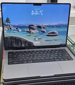 New Laptop Apple MacBook Pro 2021 M1 32GB Apple M1 Pro SSD 512GB