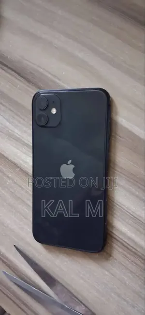 Apple iPhone 11 64 GB Black