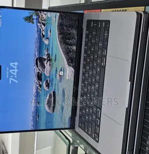 New Laptop Apple MacBook Pro 2021 M1 32GB Apple M1 Pro SSD 512GB