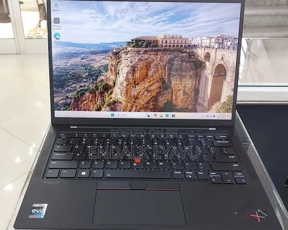 New Laptop Lenovo ThinkPad X1 Carbon 16GB Intel Core i5 SSD 512GB