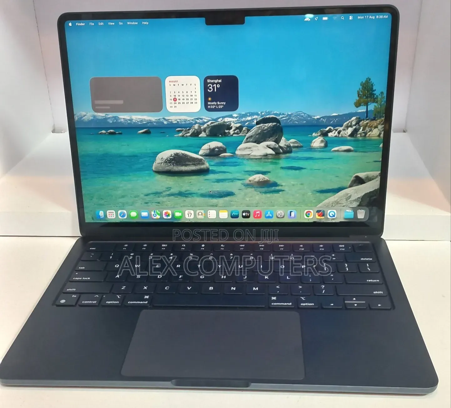 New Laptop Apple MacBook Air 2022 M2 8GB Apple M2 SSD 256GB