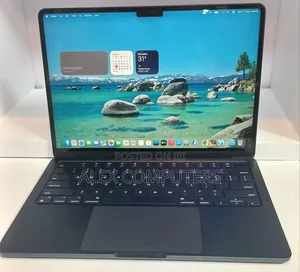 New Laptop Apple MacBook Air 2022 M2 8GB Apple M2 SSD 256GB
