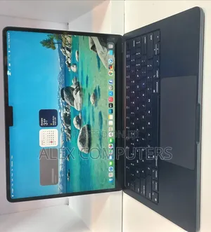 New Laptop Apple MacBook Air 2022 M2 8GB Apple M2 SSD 256GB