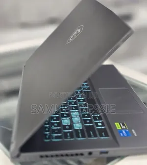 New Laptop MSI GF65 Thin 10UE 16GB Intel Core i5 SSD 1T