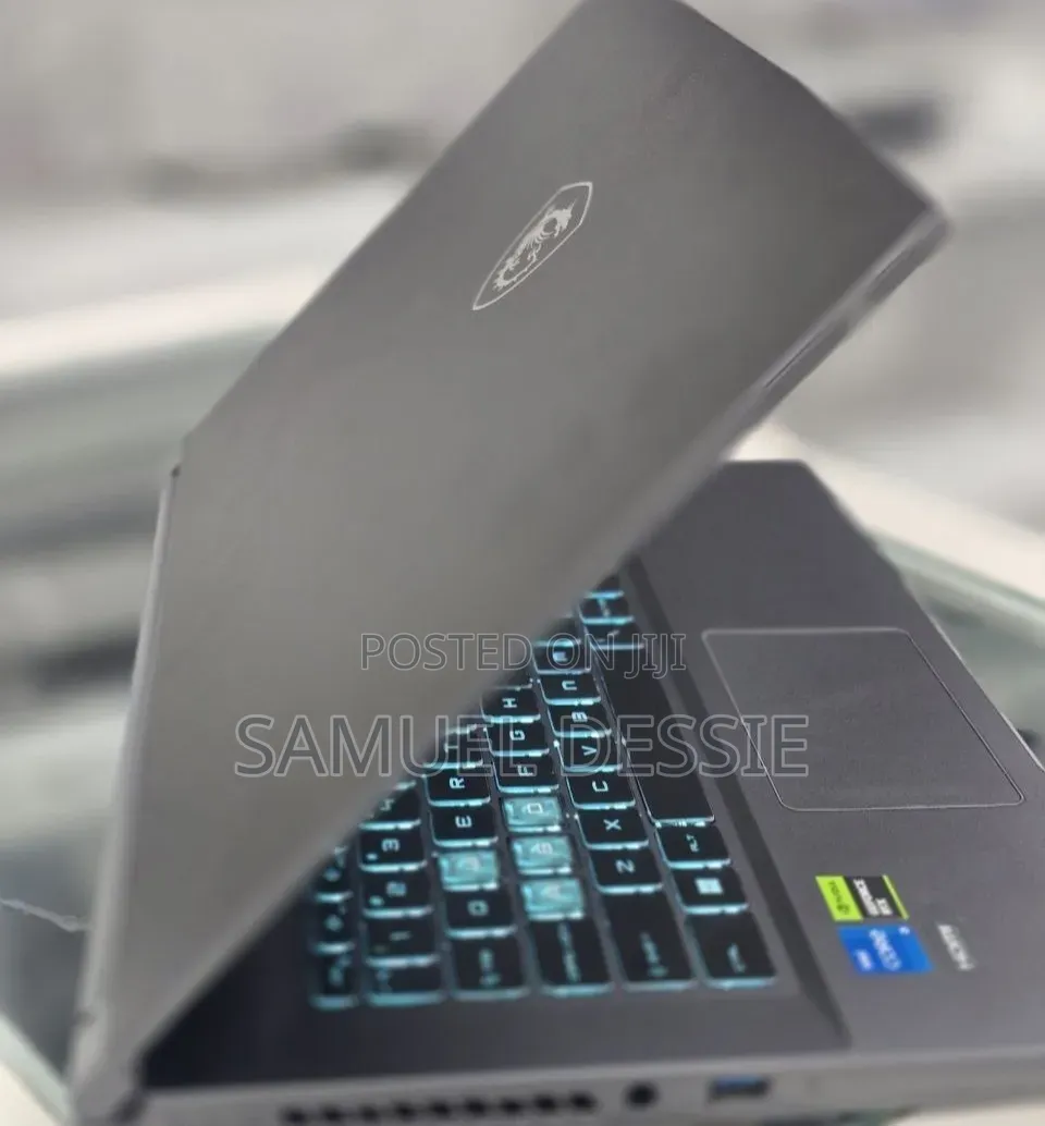 New Laptop MSI GF65 Thin 10UE 16GB Intel Core i5 SSD 1T