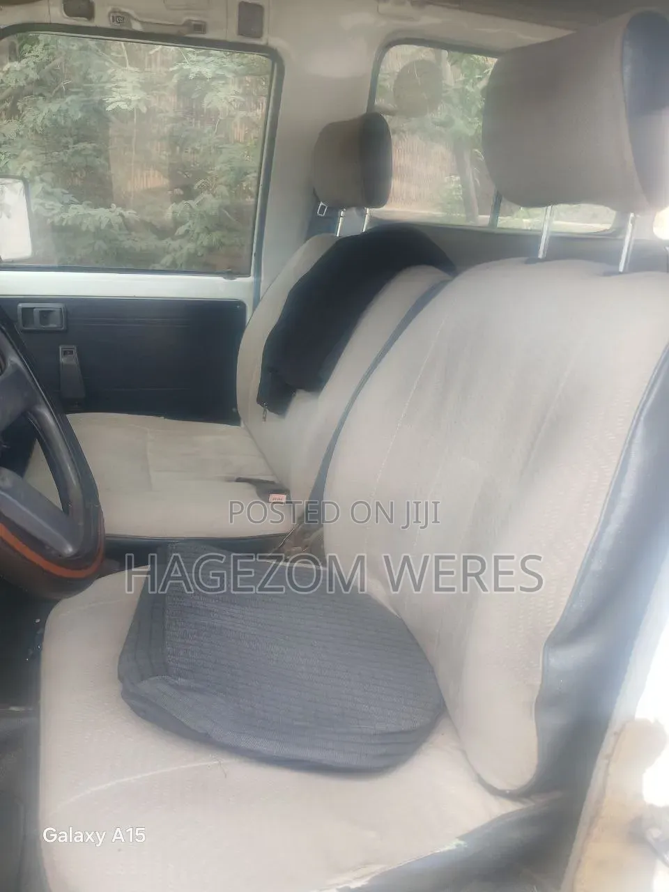 Toyota Land Cruiser 1990 White