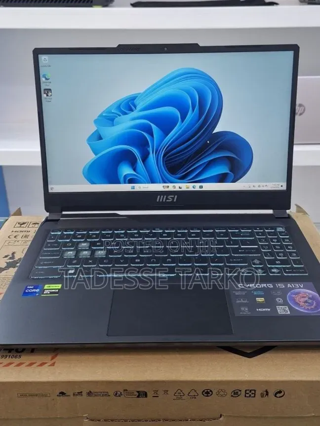 New Laptop MSI Cyborg 15 16GB Intel Core i7 SSD 1T