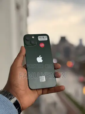 New Apple iPhone 13 128 GB Green