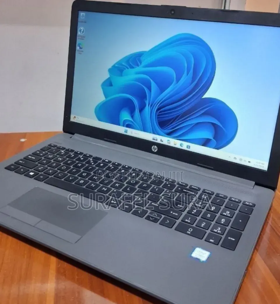 New Laptop HP Stream Notebook 8GB Intel Core i7 HDD+SSD 256GB