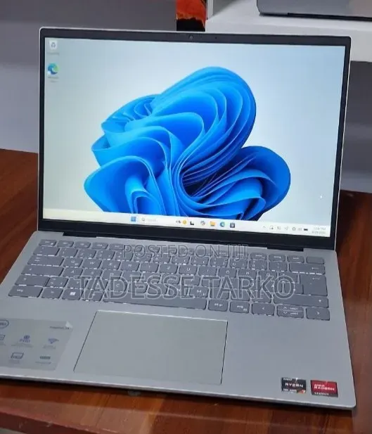 New Laptop Dell Inspiron 14 16GB AMD Ryzen 7 SSD 1T