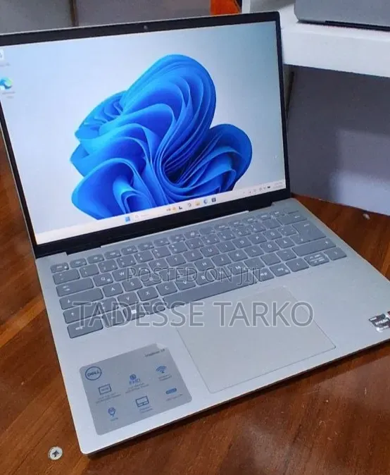 New Laptop Dell Inspiron 14 16GB AMD Ryzen 7 SSD 1T